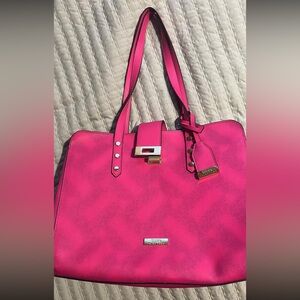 Cleaning my closet and selling brand bags that I never use